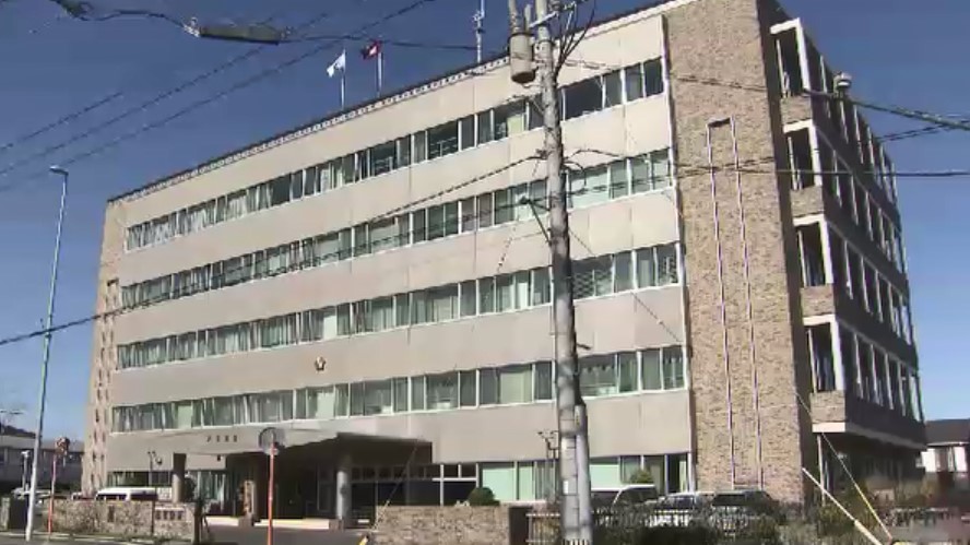 ６歳の女の子に不同意わいせつ未遂　５５歳の会社員の男逮捕　「抱きつくどころか触れてもいない」と容疑否認　福岡市